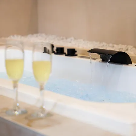 Sublime Loft Avec Privatif & Sauna, Hyper Centre, Parking Facile * 埃皮纳勒